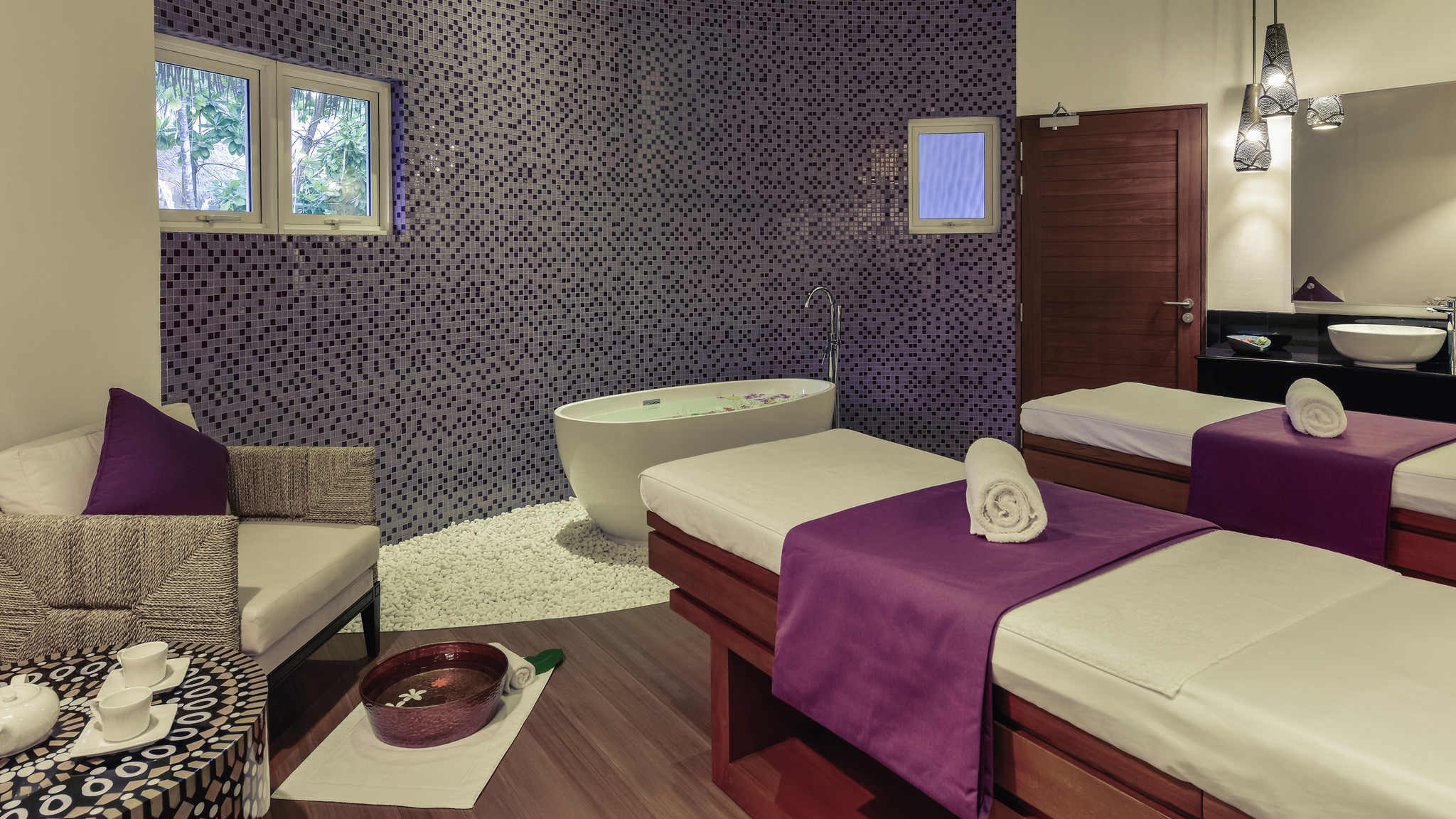 SUVADIVA SPA / スヴァディヴァ スパ